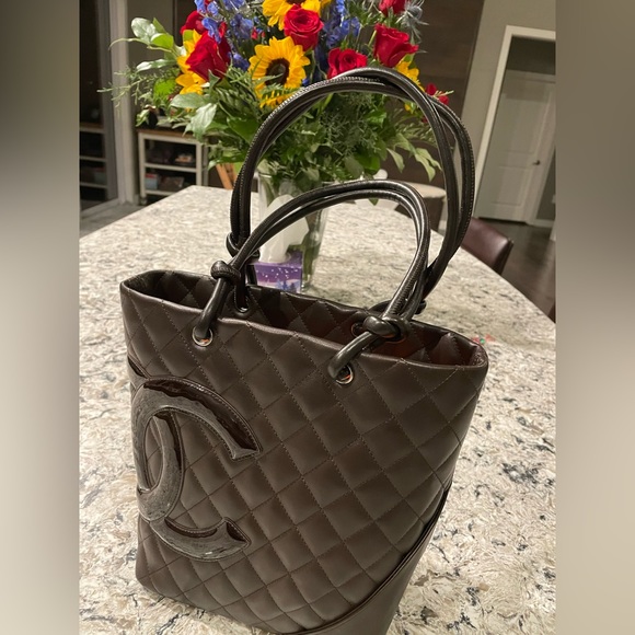 Chanel Medium aligns Cambon tote - Picture 1 of 10